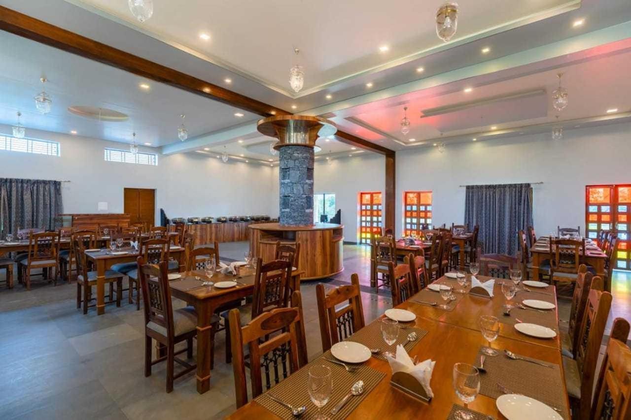 Jai Niwas Palace Resort 쿰발가르 외부 사진