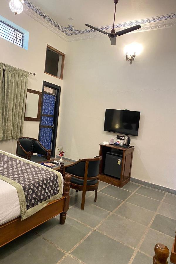 Jai Niwas Palace Resort 쿰발가르 외부 사진