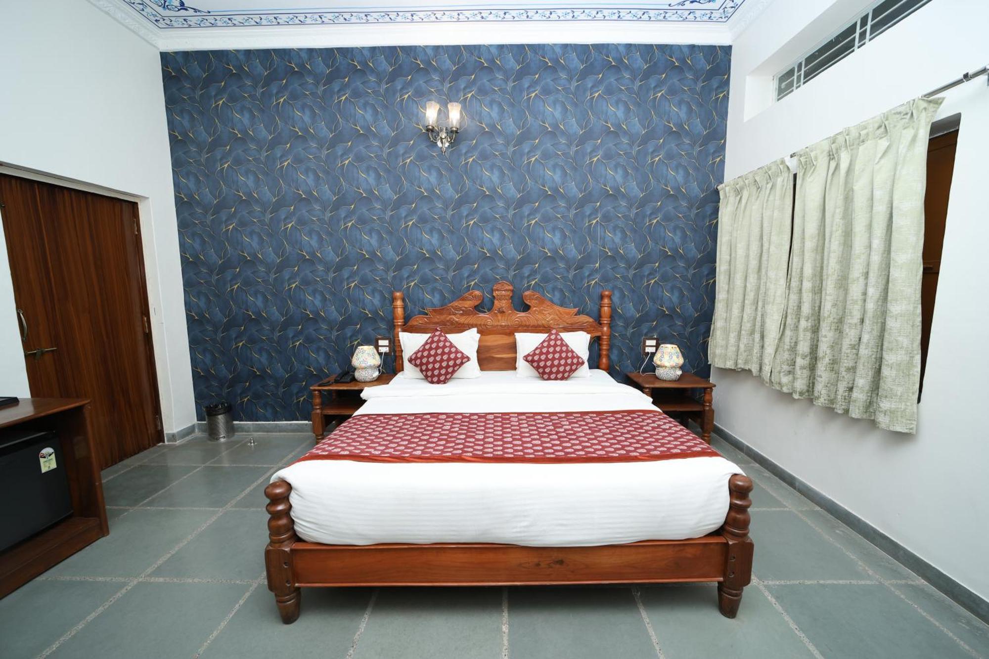 Jai Niwas Palace Resort 쿰발가르 외부 사진